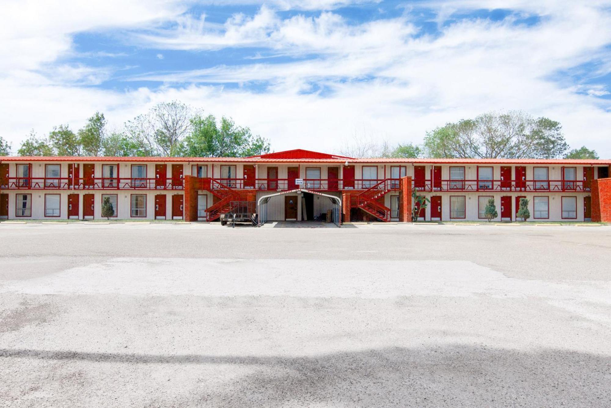 Oyo Hotel Alice Tx Hwy 281 West المظهر الخارجي الصورة
